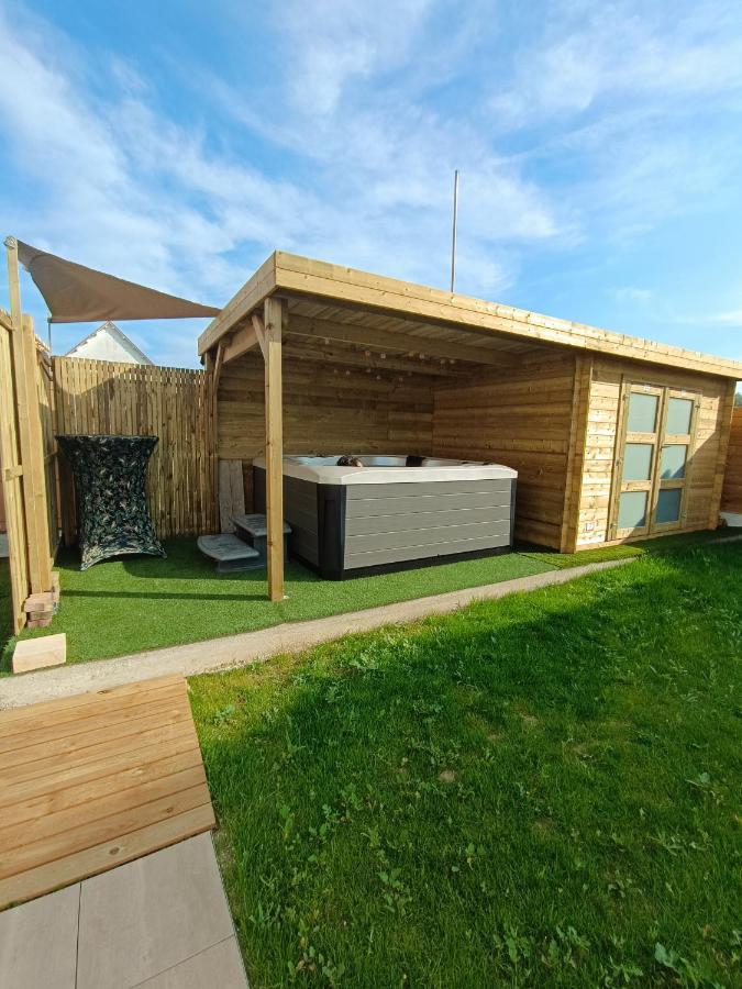 La Bouee Rose Villa *